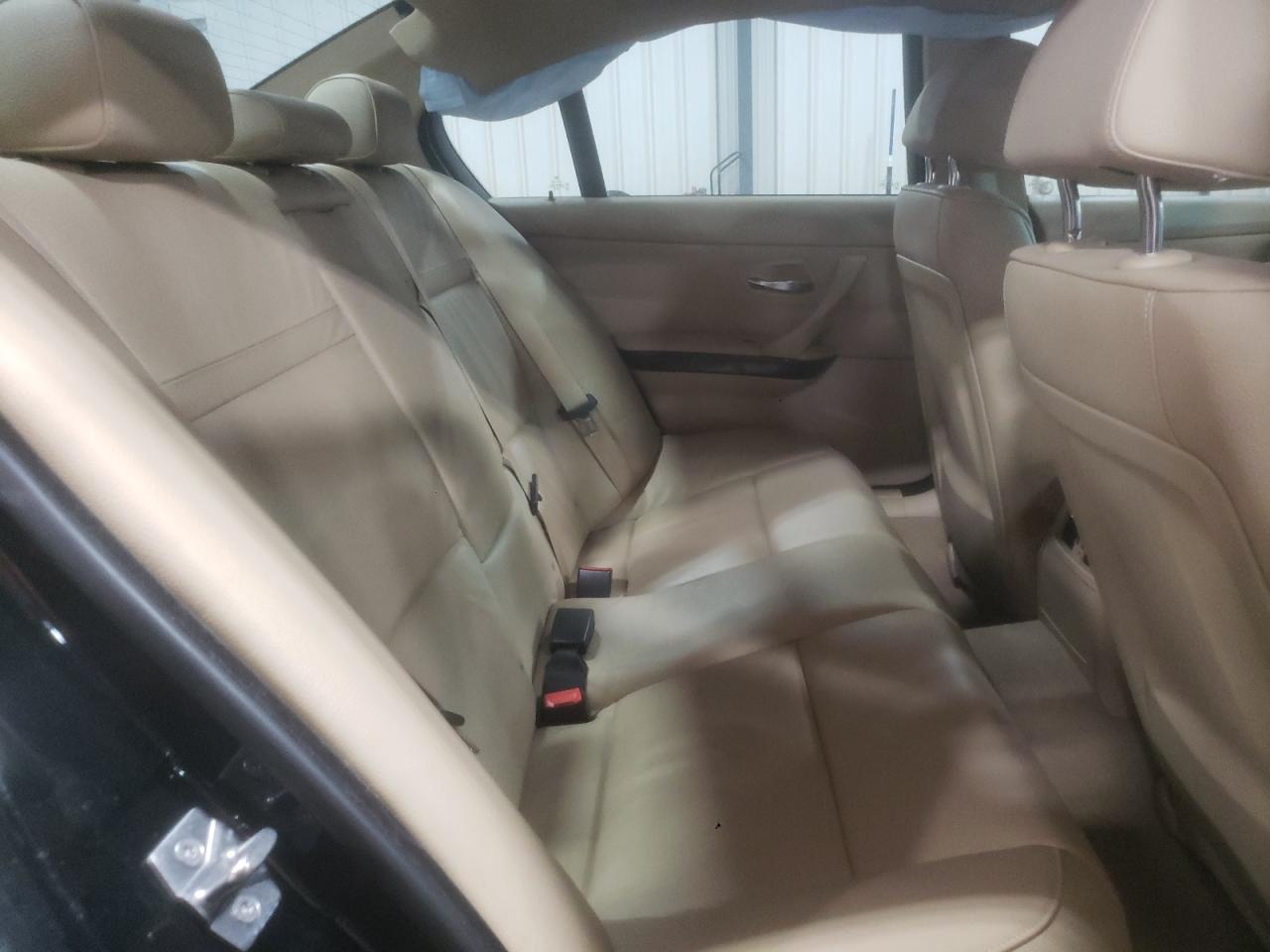 Photo 6 from auction – 2010 BMW 328 XI with VIN WBAPK7C54AA459386