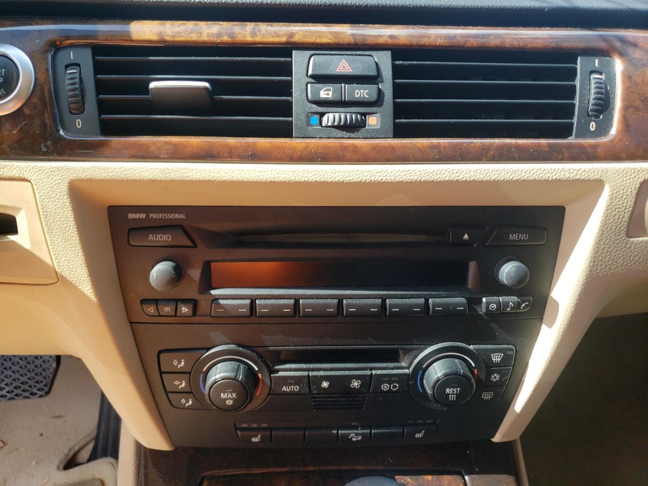 Zdjęcie 9 z aukcji – 2006 BMW 325 z VIN WBAVD13506KV02511