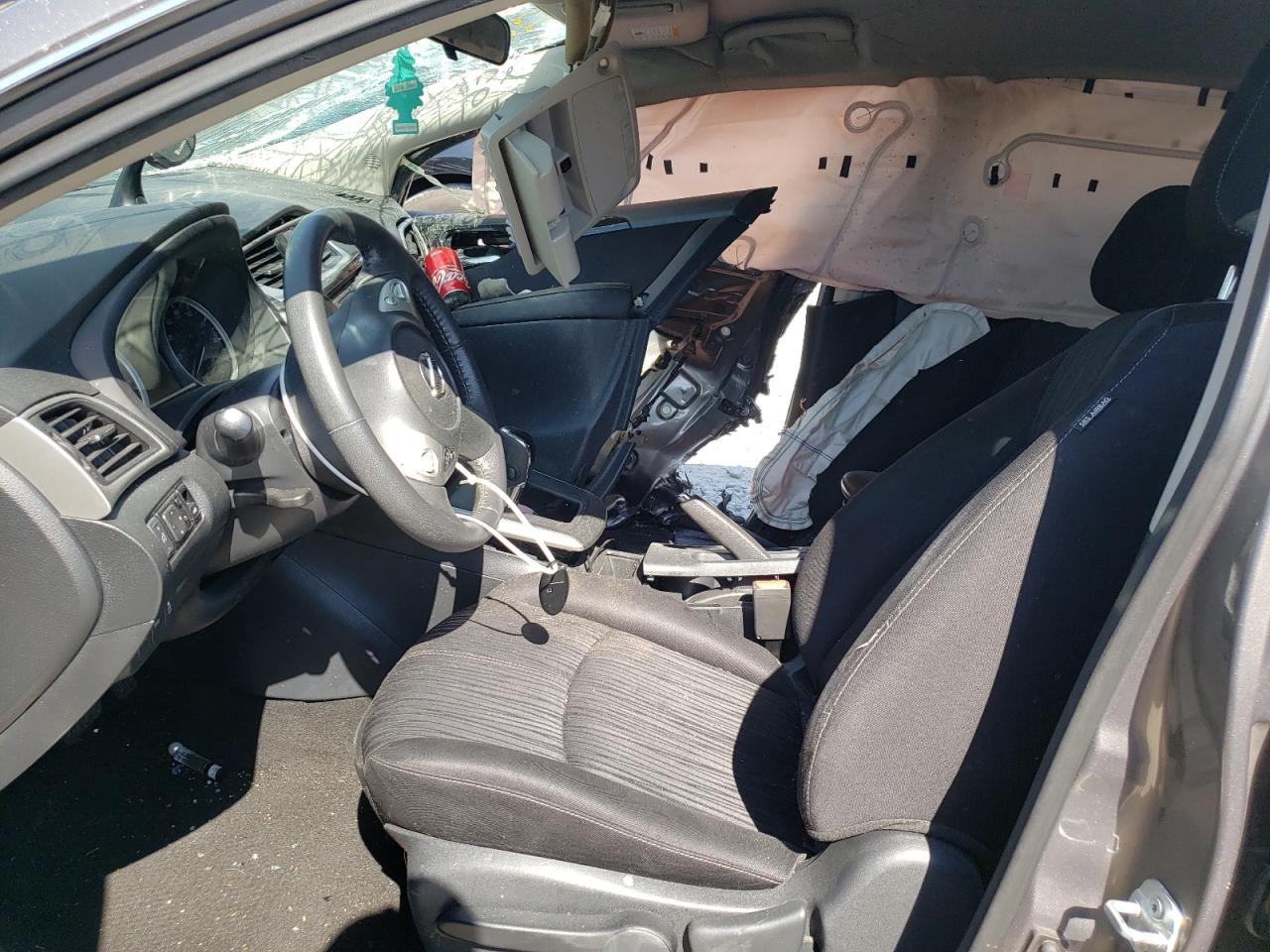 Photo 5 from auction – 2016 NISSAN SENTRA S with VIN 3N1AB7AP9GY217732