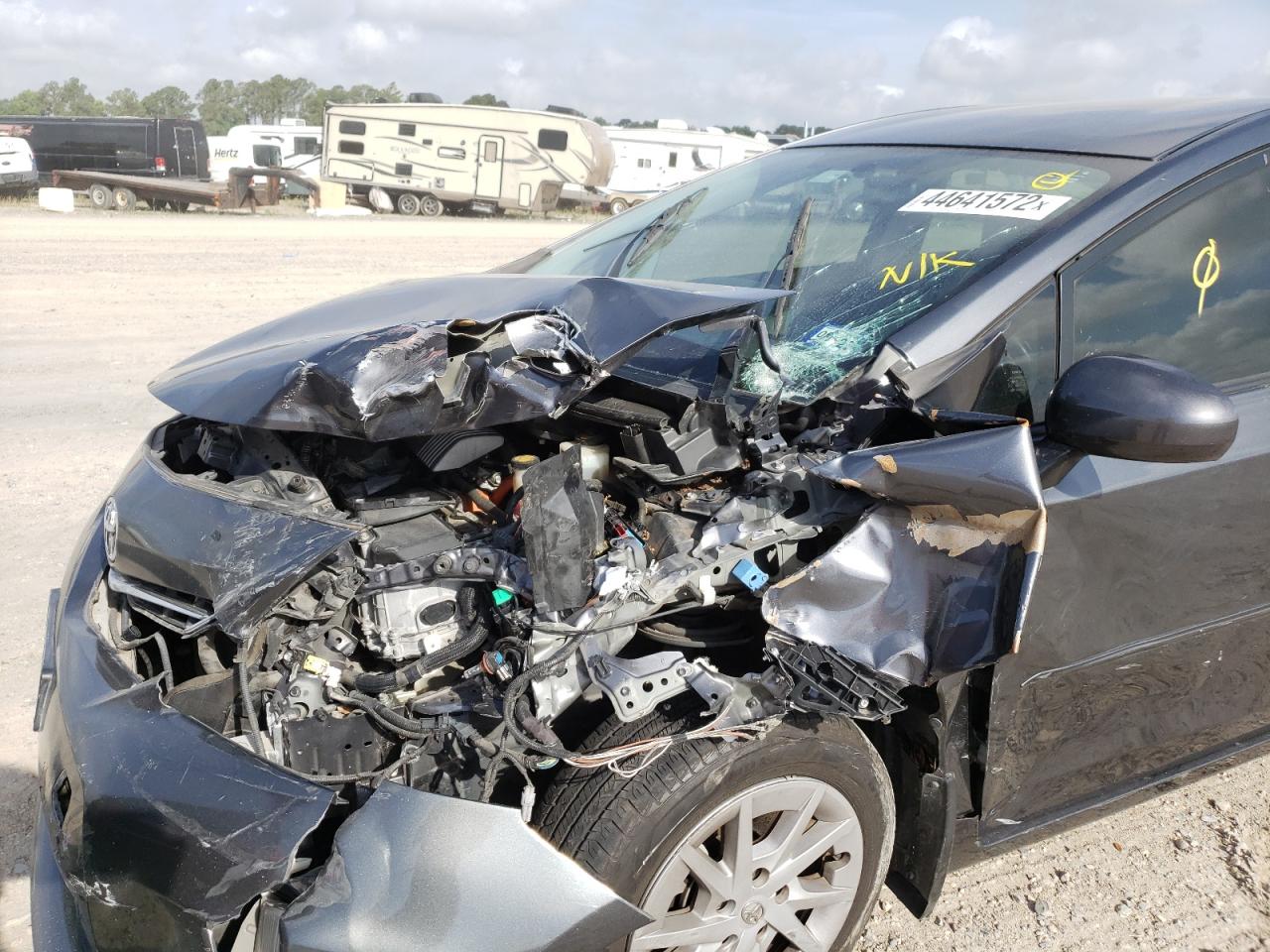 Photo 9 from auction – 2014 TOYOTA PRIUS V with VIN JTDZN3EU6E3316241
