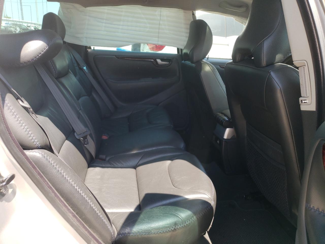 Photo 6 from auction – 2004 VOLVO XC70 with VIN YV1SZ59H041126907