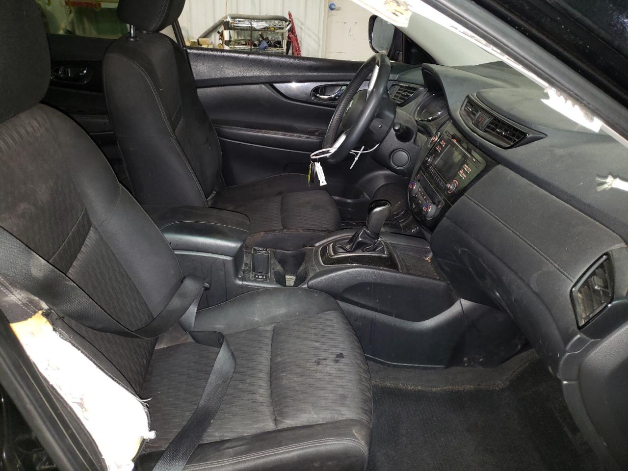 Photo 5 from auction – 2017 NISSAN ROGUE S with VIN KNMAT2MV3HP611866
