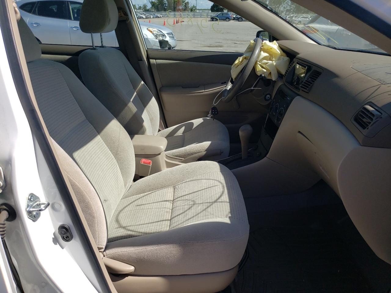 Photo 5 from auction – 2005 TOYOTA COROLLA CE with VIN 1NXBR32E95Z497635