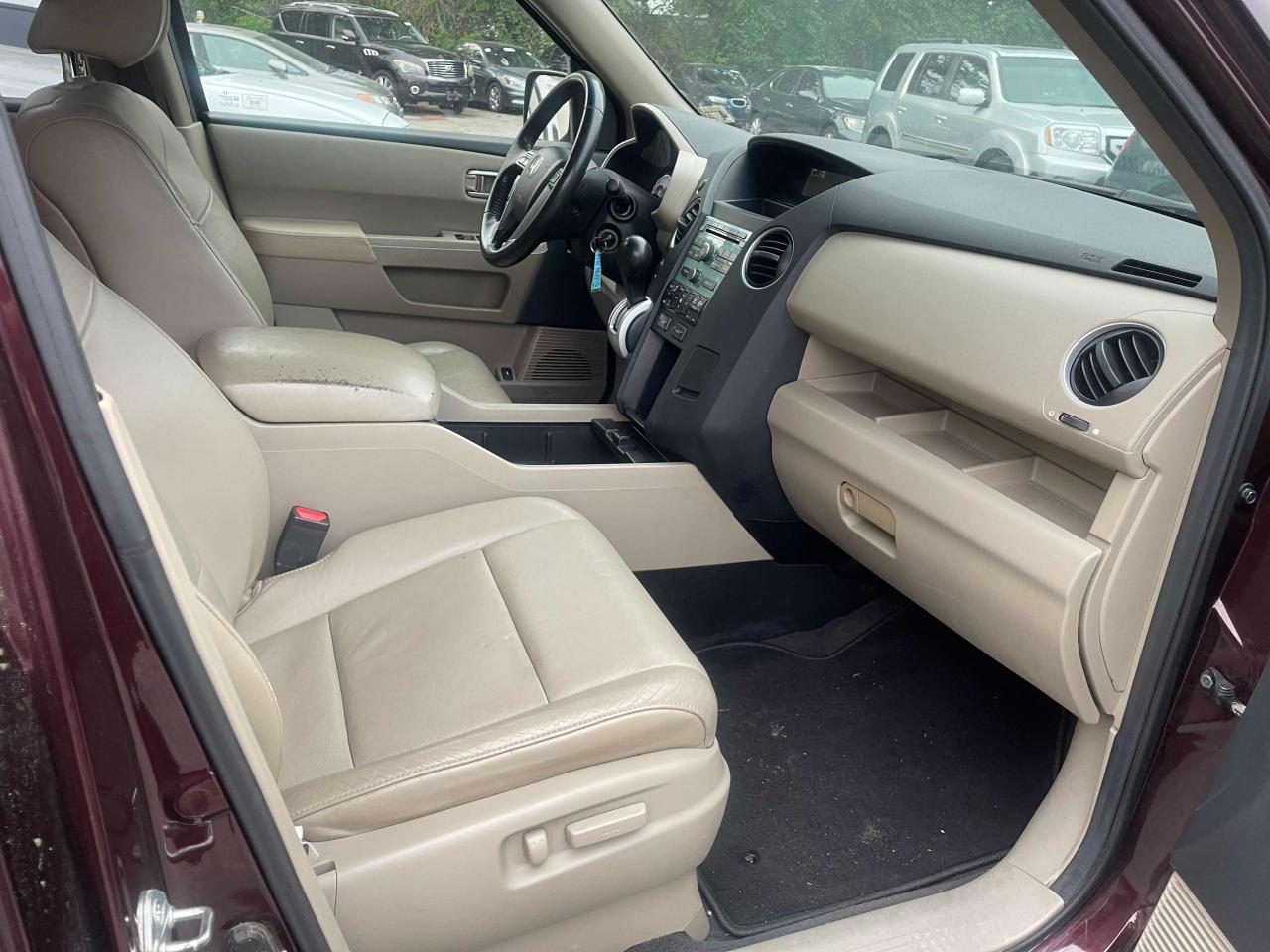 Photo 5 from auction – 2010 HONDA PILOT EXL with VIN 5FNYF4H53AB011683