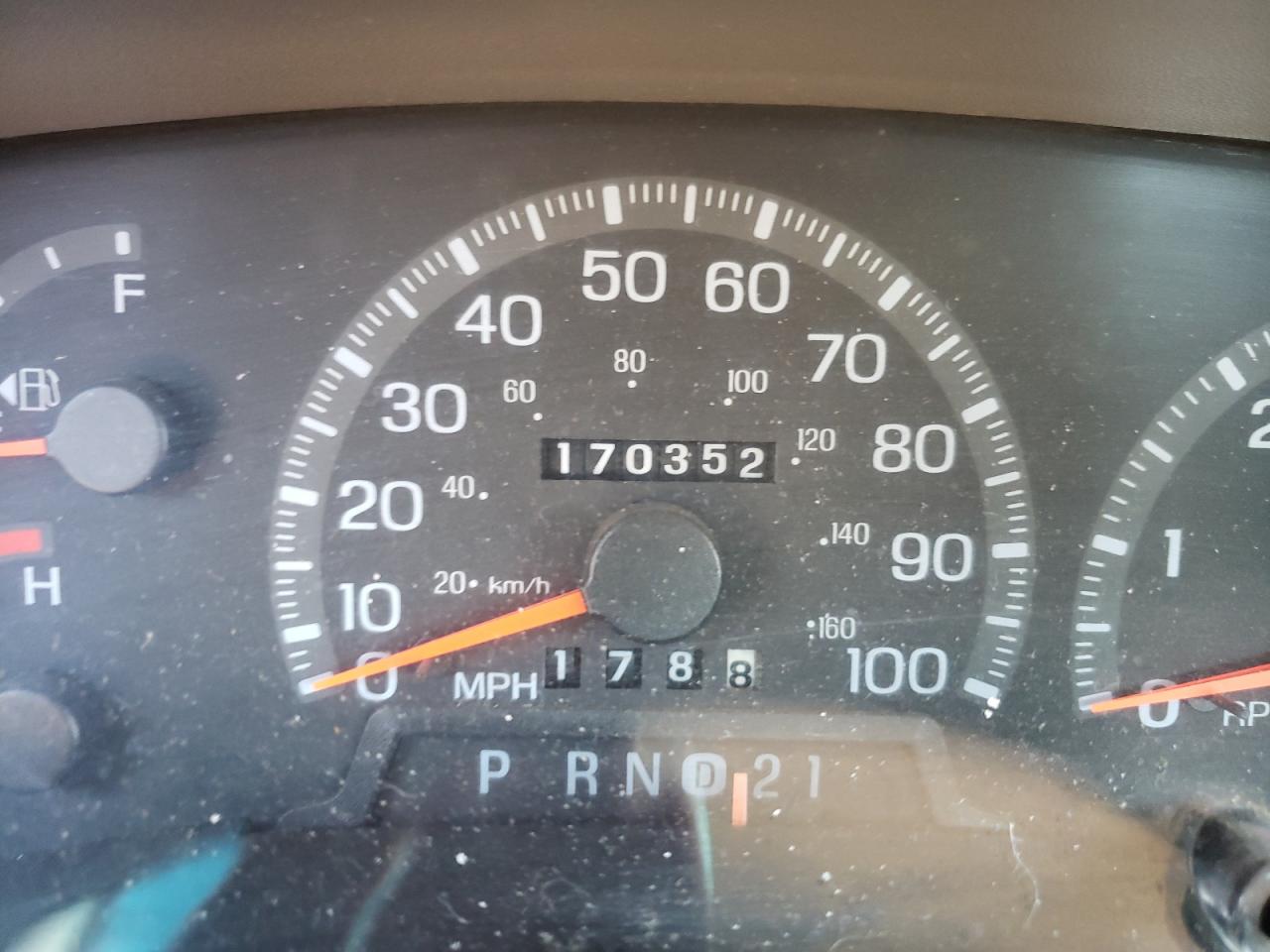Photo 8 from auction – 1998 FORD F150 with VIN 1FTZF1768WKB08532