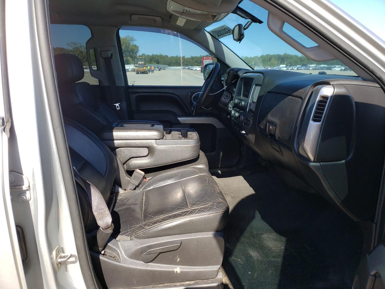 Photo 5 from auction – 2014 CHEVROLET SILVERADO with VIN 3GCUKREC1EG431839