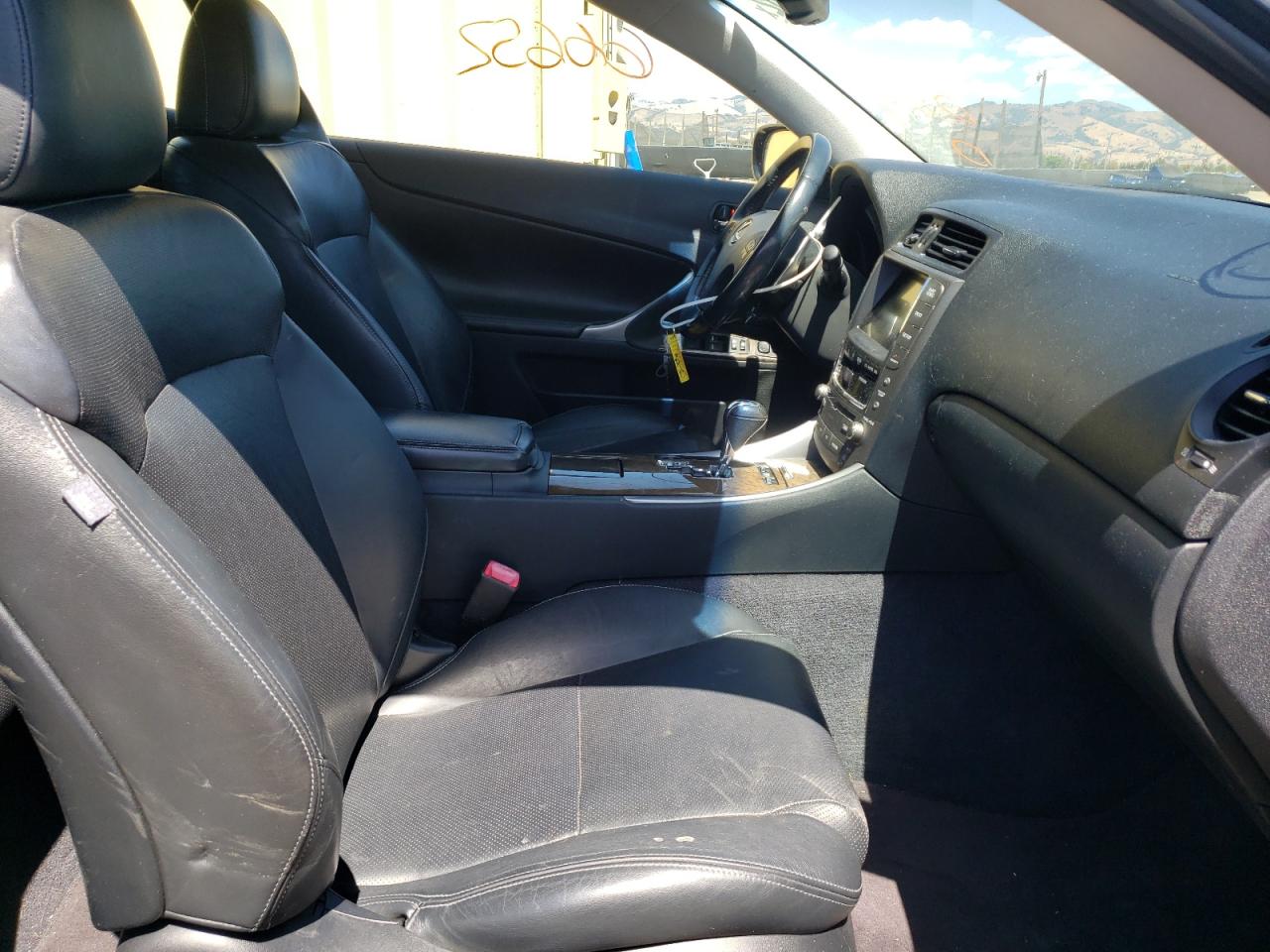 Photo 5 from auction – 2010 LEXUS IS 350 with VIN JTHFE2C25A2502964