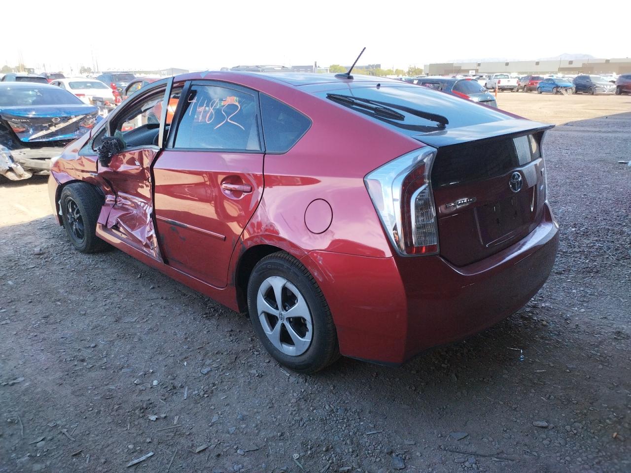 Photo 3 from auction – 2015 TOYOTA PRIUS with VIN JTDKN3DU6F0436076