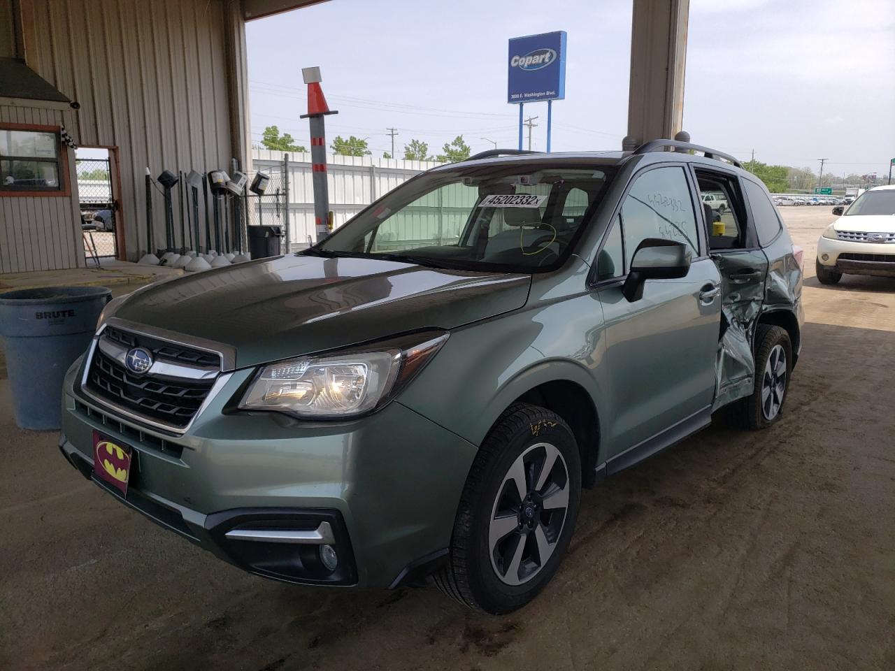 Photo 2 from auction – 2017 SUBARU FORESTER 2 with VIN JF2SJAGC6HH429282