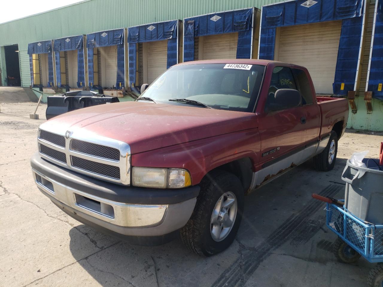 Photo 2 from auction – 1999 DODGE RAM 1500 with VIN 3B7HC13Z2XG207733