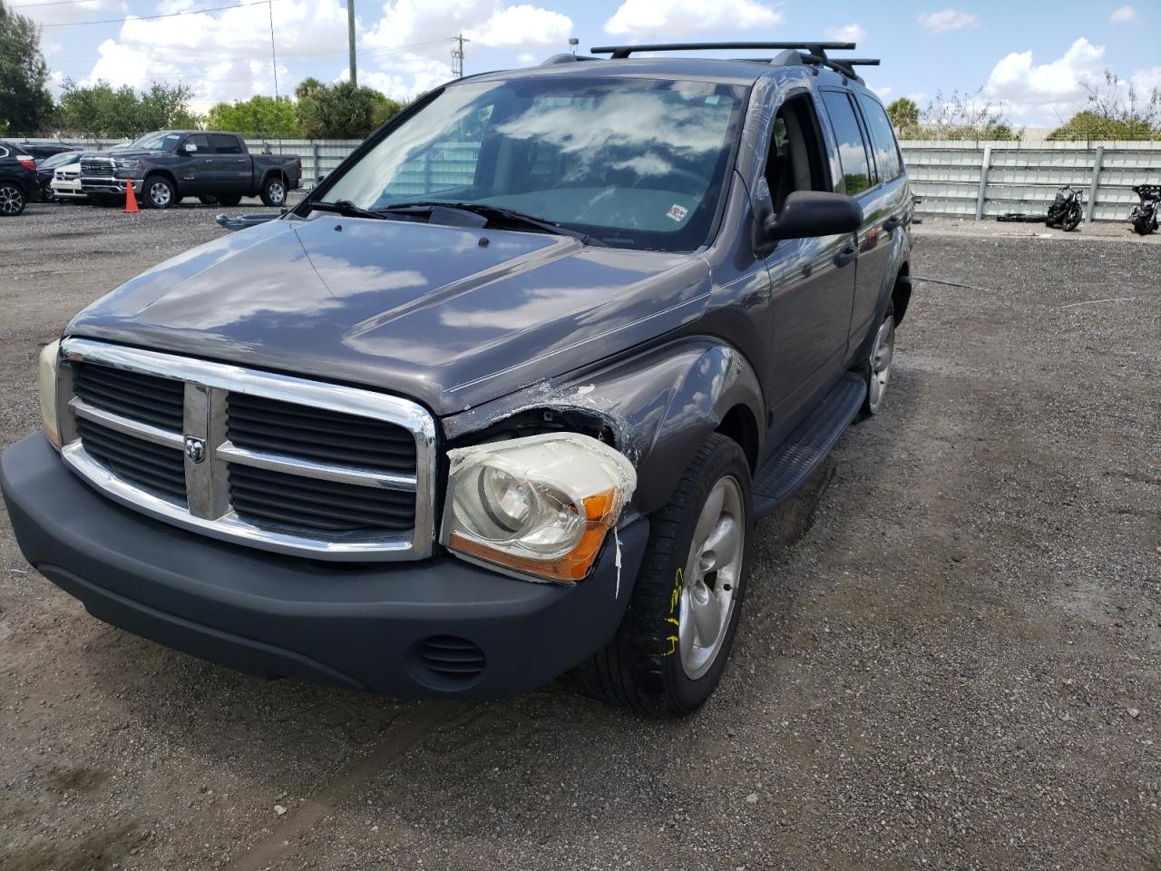 Photo 12 from auction – 2004 DODGE DURANGO ST with VIN 1D4HD38N04F229521