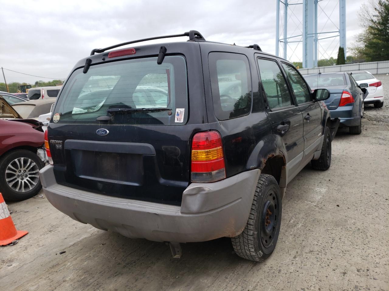 Photo 4 from auction – 2002 FORD ESCAPE XLS with VIN 1FMYU02162KA15263