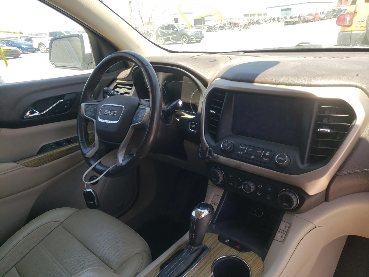 Photo 9 from auction – 2018 GMC ACADIA DEN with VIN 1GKKNPLS2JZ242371