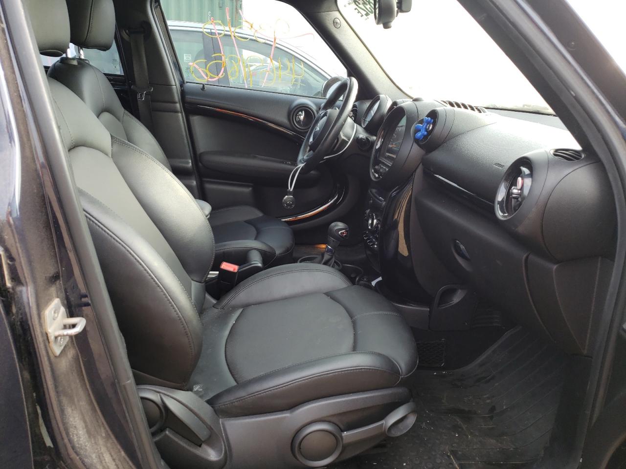 Photo 5 from auction – 2015 MINI COOPER S C with VIN WMWZC3C5XFWT04737