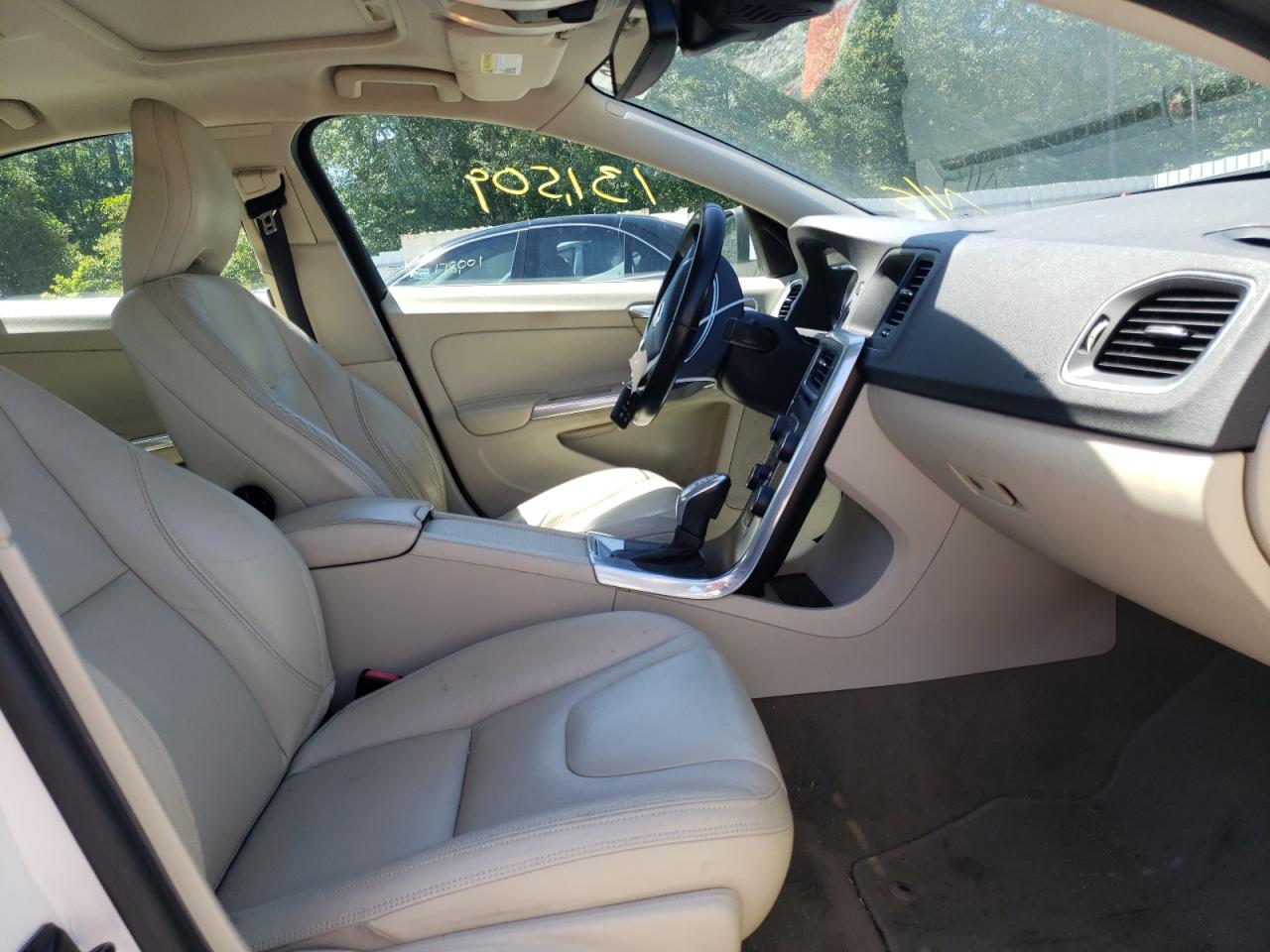 Photo 5 from auction – 2013 VOLVO S60 T5 with VIN YV1612FS3D1216642