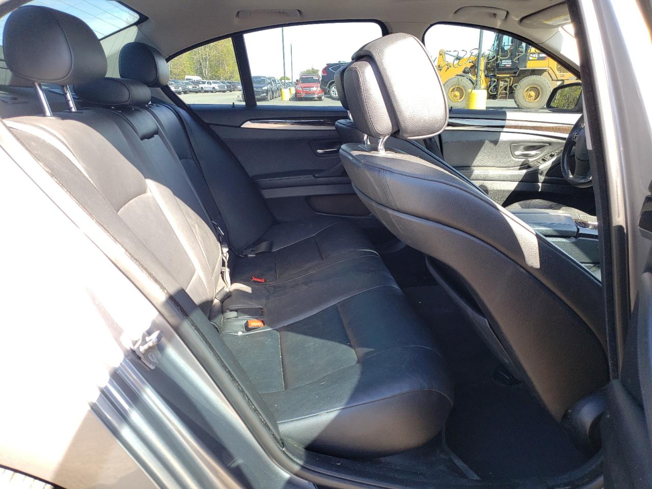 Photo 6 from auction – 2012 BMW 535 XI with VIN WBAFU7C53CDU62478