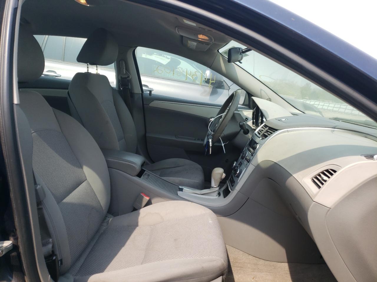 Photo 20 from auction – 2011 CHEVROLET MALIBU LS with VIN 1G1ZA5EU2BF125376