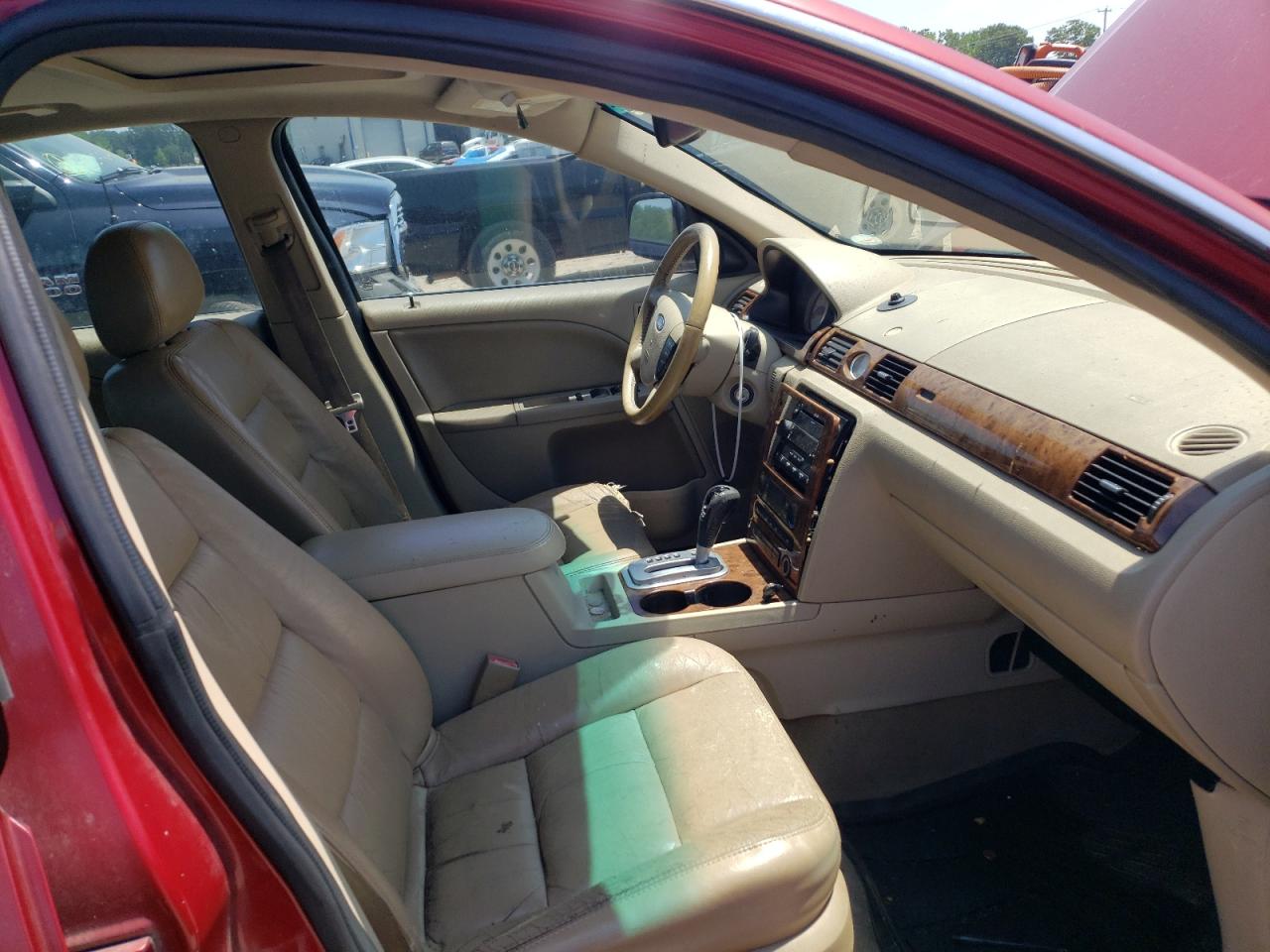 Photo 5 from auction – 2007 FORD FIVE HUNDR with VIN 1FAFP25107G120150