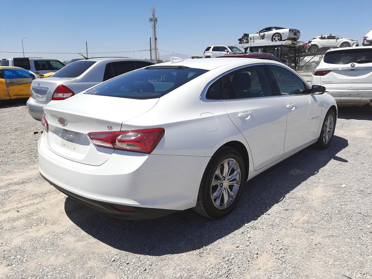 Photo 4 from auction – 2019 CHEVROLET MALIBU LT with VIN 1G1ZD5ST2KF170725