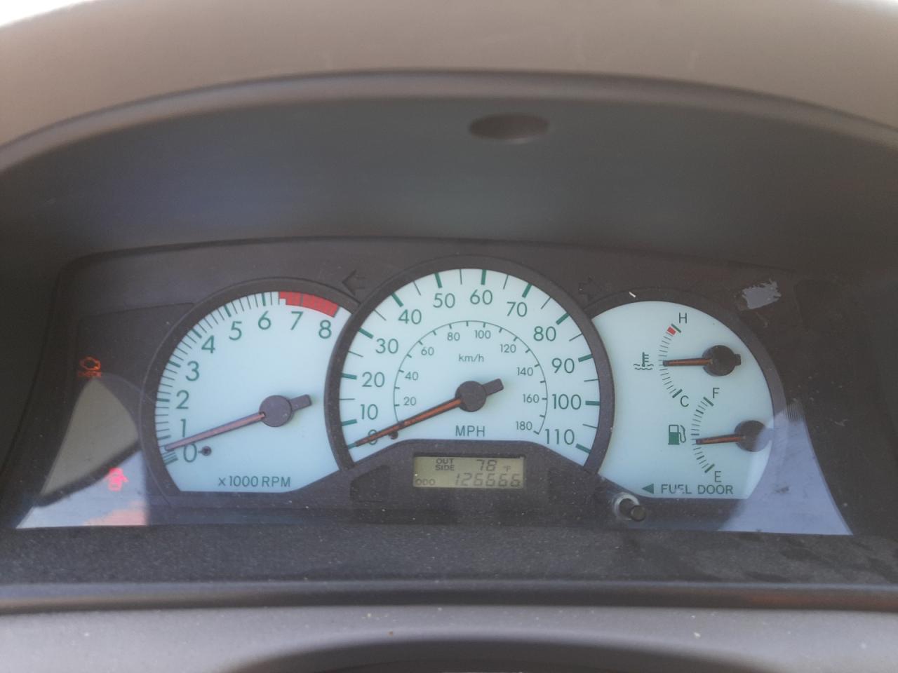 Photo 8 from auction – 2004 TOYOTA COROLLA CE with VIN 1NXBR32E84Z324638