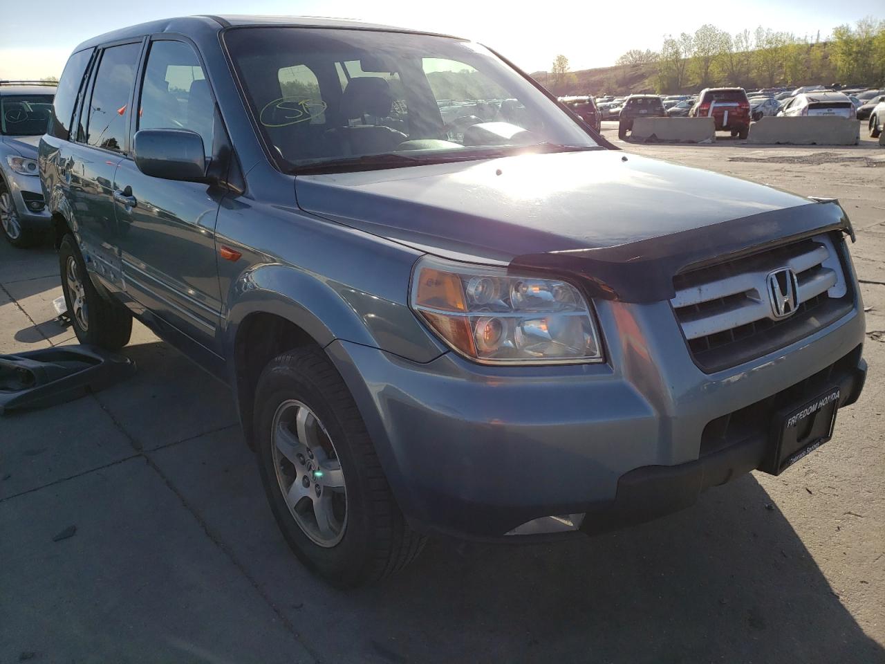 HONDA PILOT EX 2006 with VIN 5FNYF18556B030399 - Photo from auction
