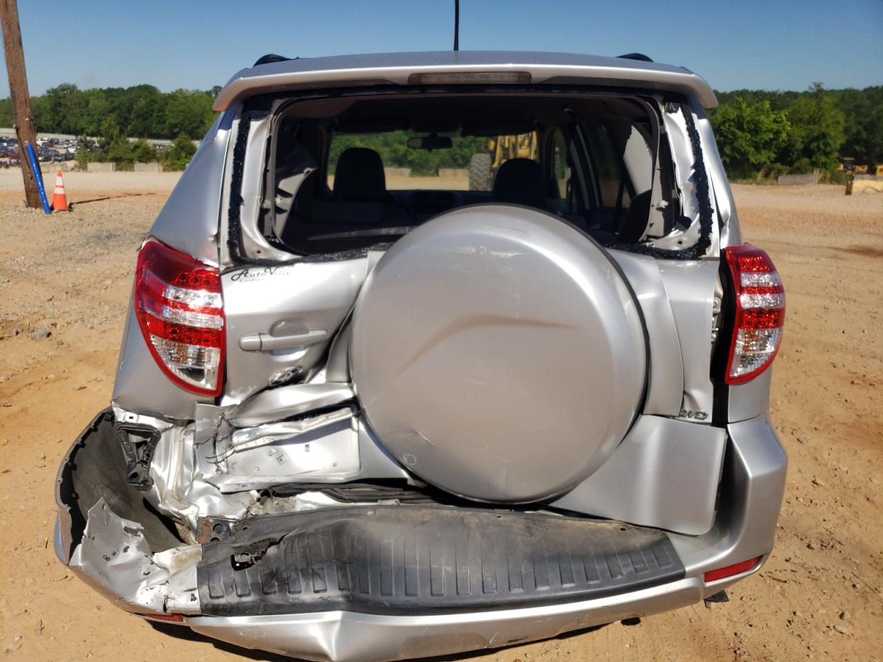 Photo 9 from auction – 2011 TOYOTA RAV4 with VIN 2T3BF4DV6BW144624