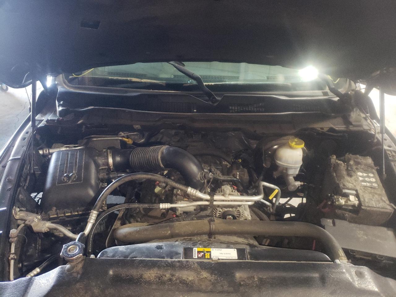 Photo 7 from auction – 2017 RAM 1500 ST with VIN 3C6RR7KT4HG734958