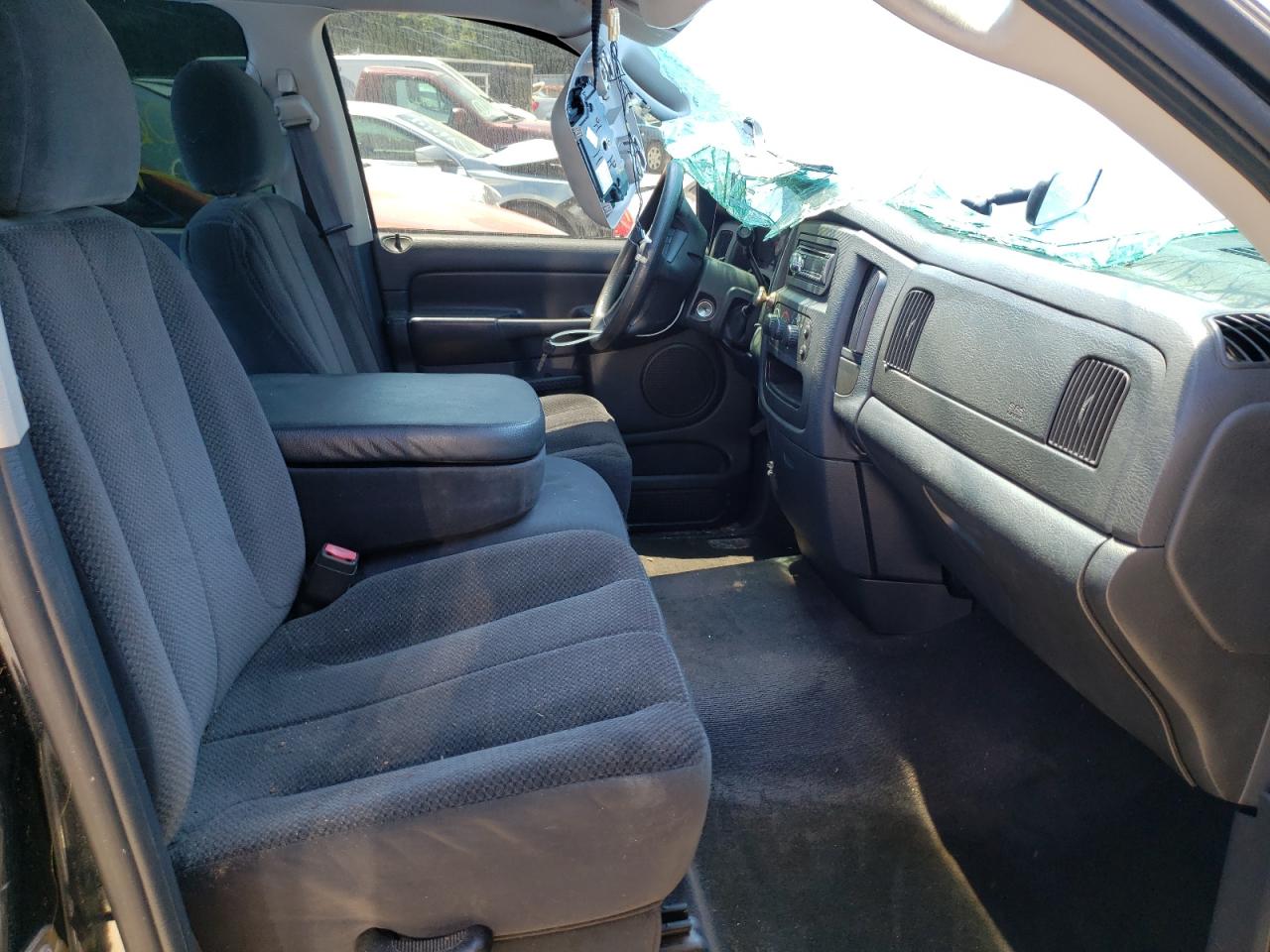 Photo 5 from auction – 2003 DODGE RAM 1500 S with VIN 1D7HA18N33S250644