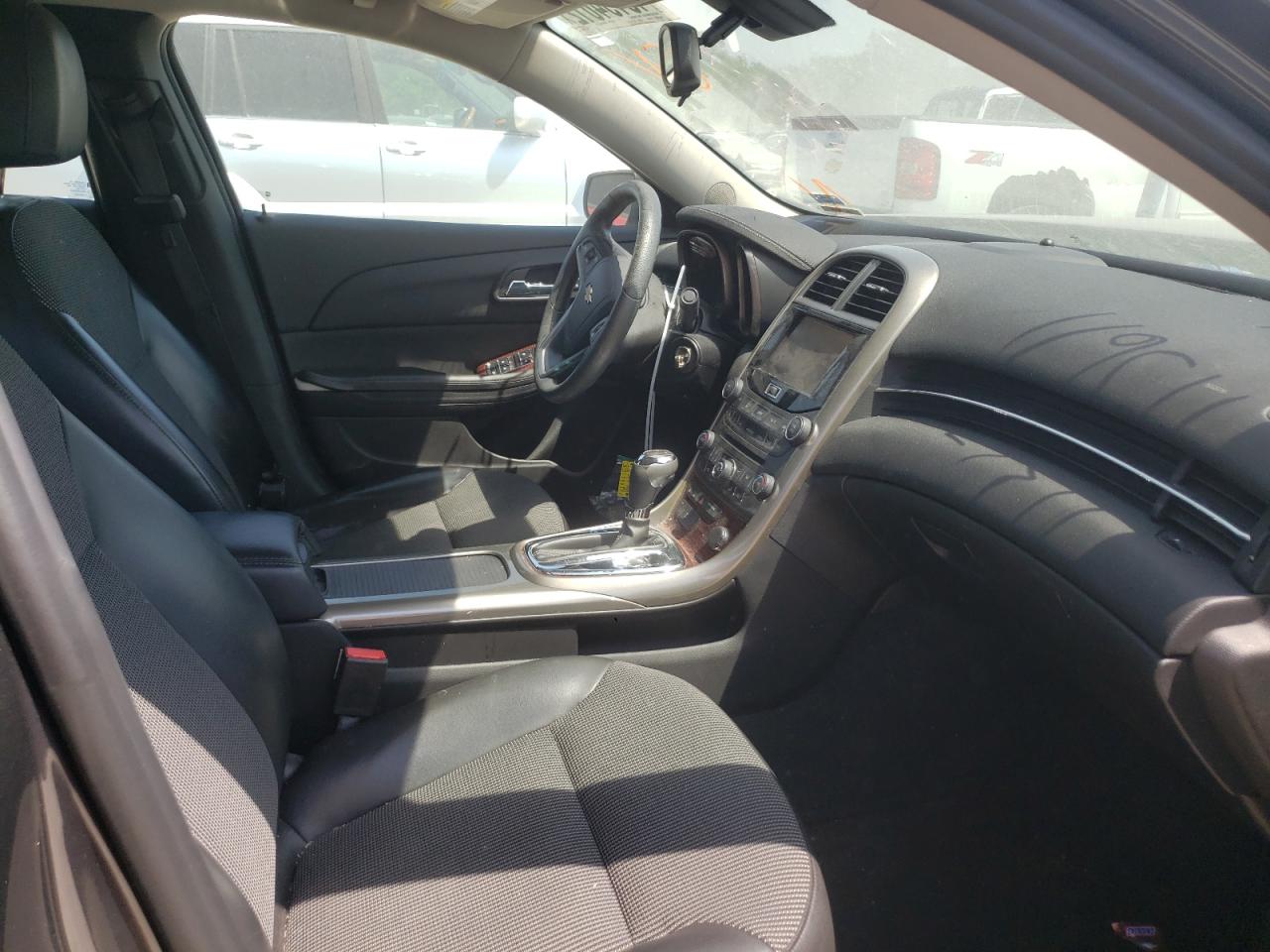 Photo 5 from auction – 2013 CHEVROLET MALIBU 1LT with VIN 1G11D5RR3DF113671