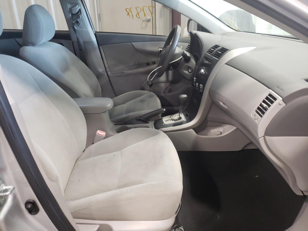Photo 5 from auction – 2010 TOYOTA COROLLA BA with VIN 2T1BU4EEXAC472660