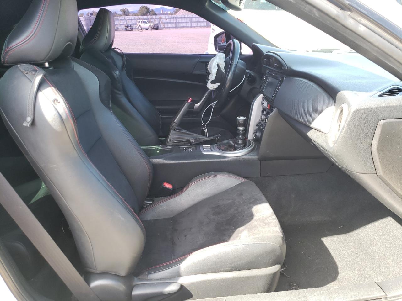 Photo 5 from auction – 2015 SUBARU BRZ 2.0 LI with VIN JF1ZCAC10F9606255