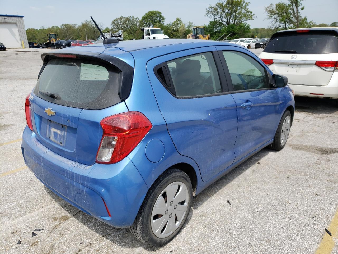 Photo 4 from auction – 2017 CHEVROLET SPARK LS with VIN KL8CB6SA9HC736955