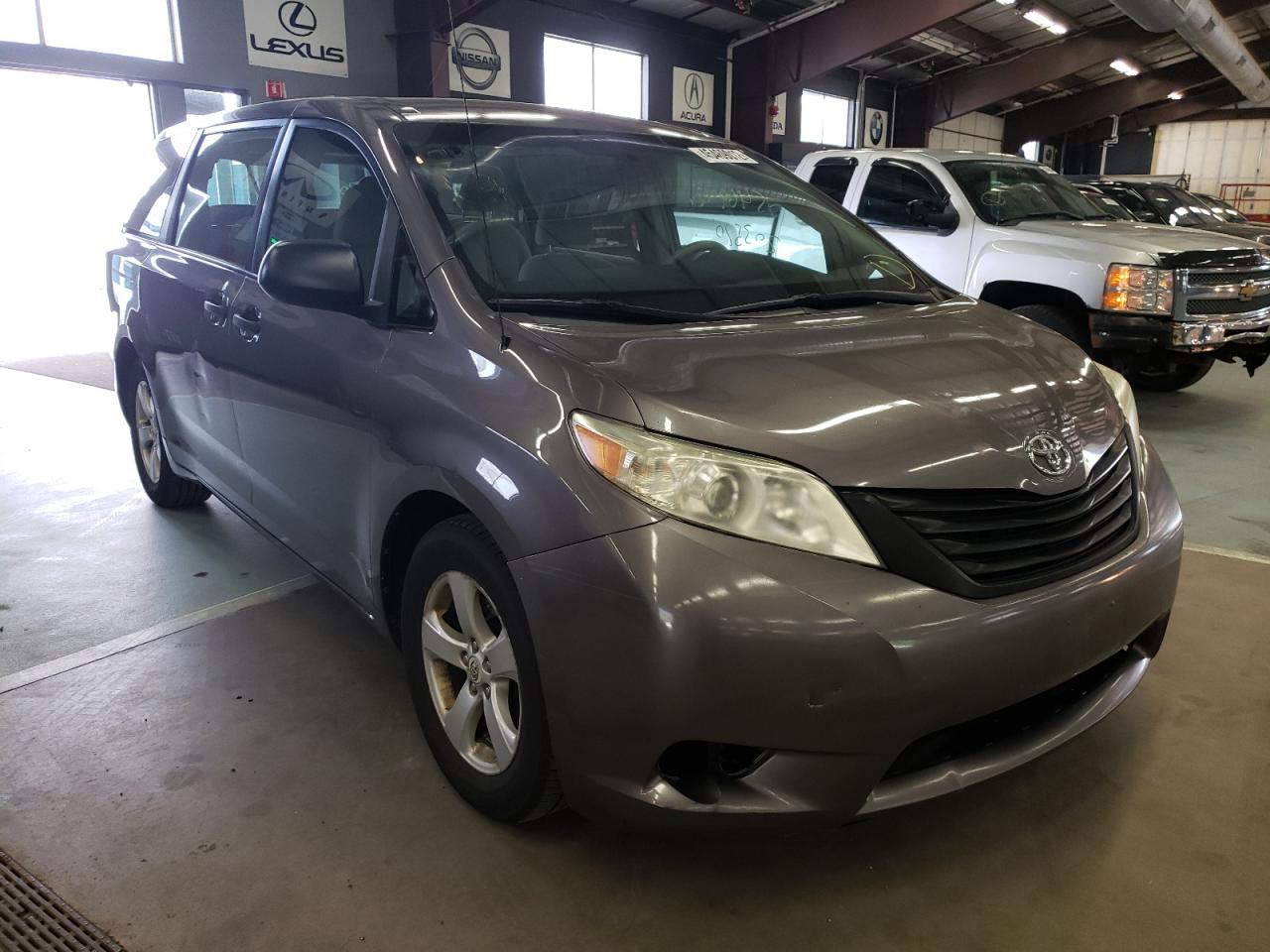 TOYOTA SIENNA 2011 with VIN 5TDZK3DC3BS024123 - Photo from auction