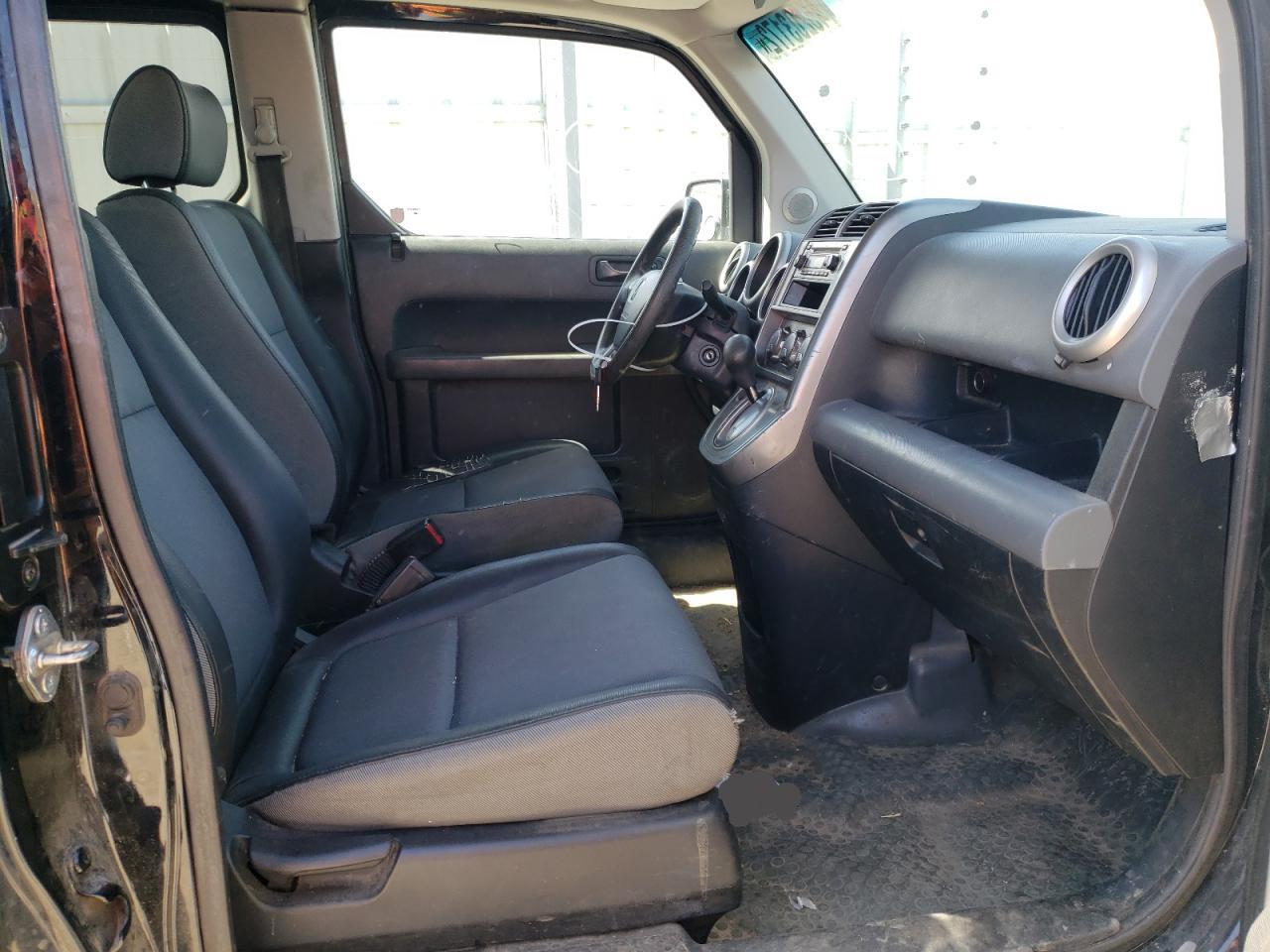 Photo 5 from auction – 2003 HONDA ELEMENT DX with VIN 5J6YH28233L011231