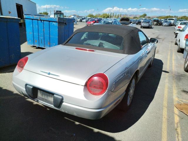 Photo 4 from auction – 2004 FORD THUNDERBIR with VIN 1FAHP60A04Y107220