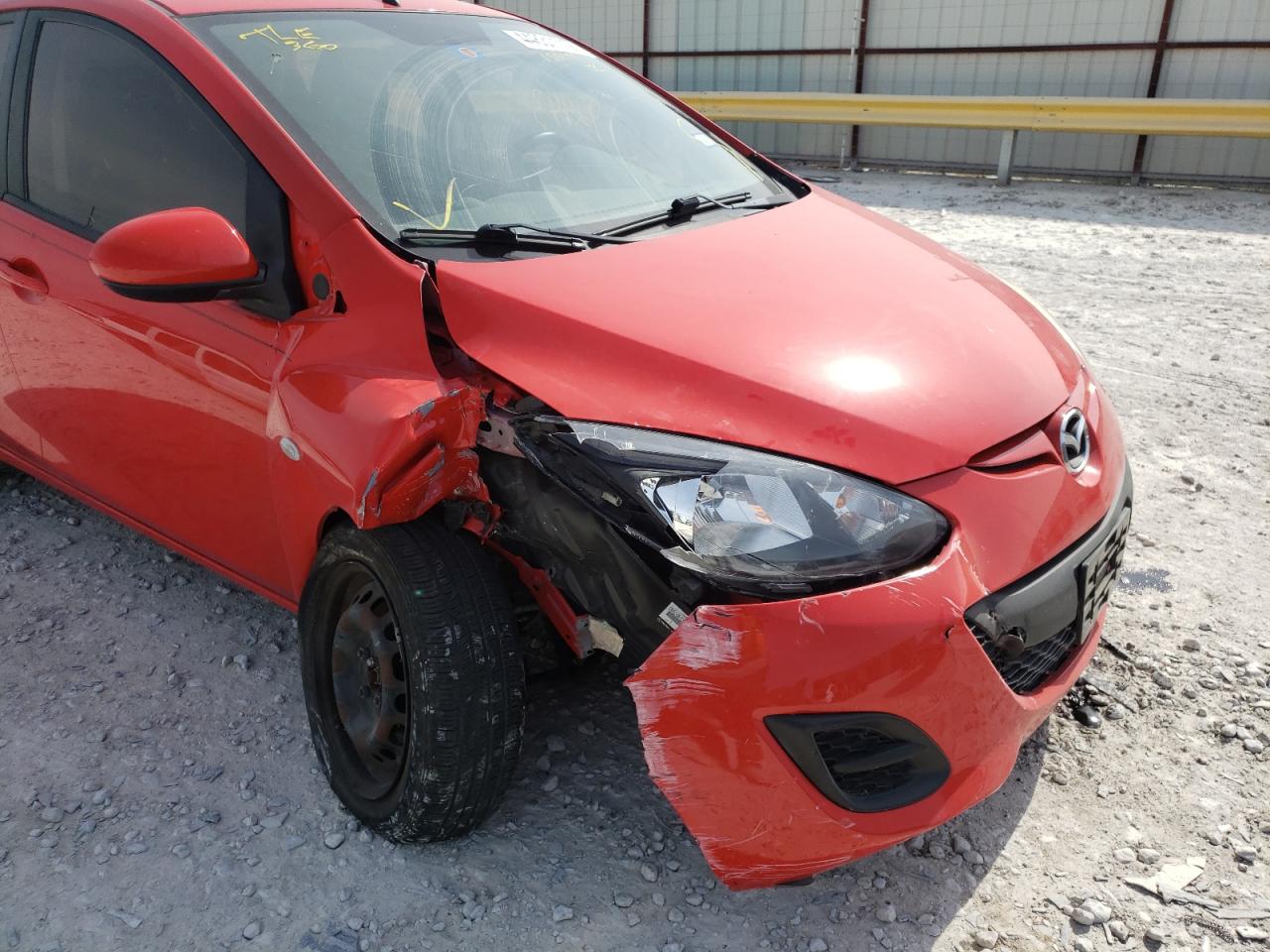 Photo 9 from auction – 2013 MAZDA MAZDA2 with VIN JM1DE1KY3D0157071