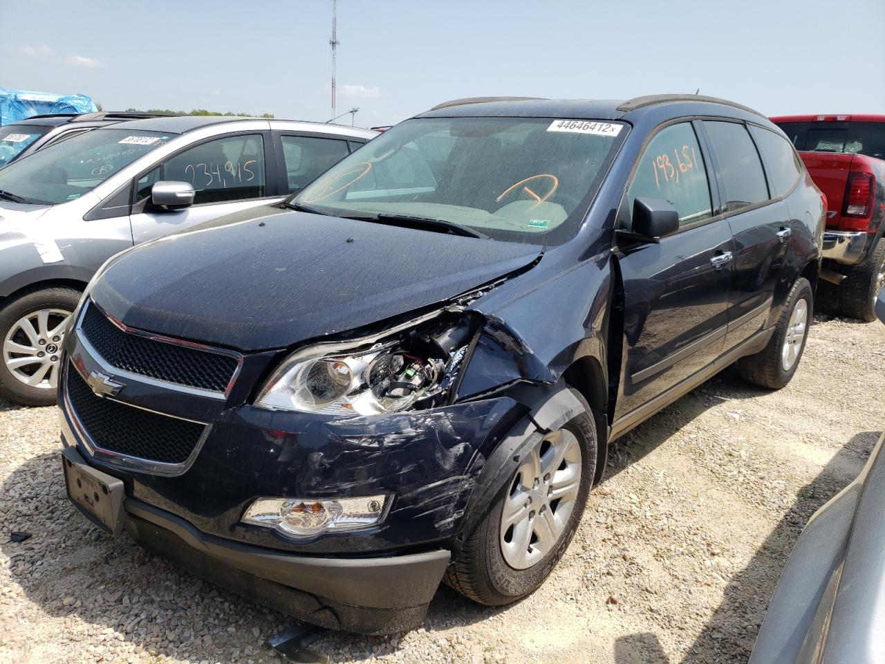 Photo 2 from auction – 2011 CHEVROLET TRAVERSE L with VIN 1GNKRFED1BJ177187
