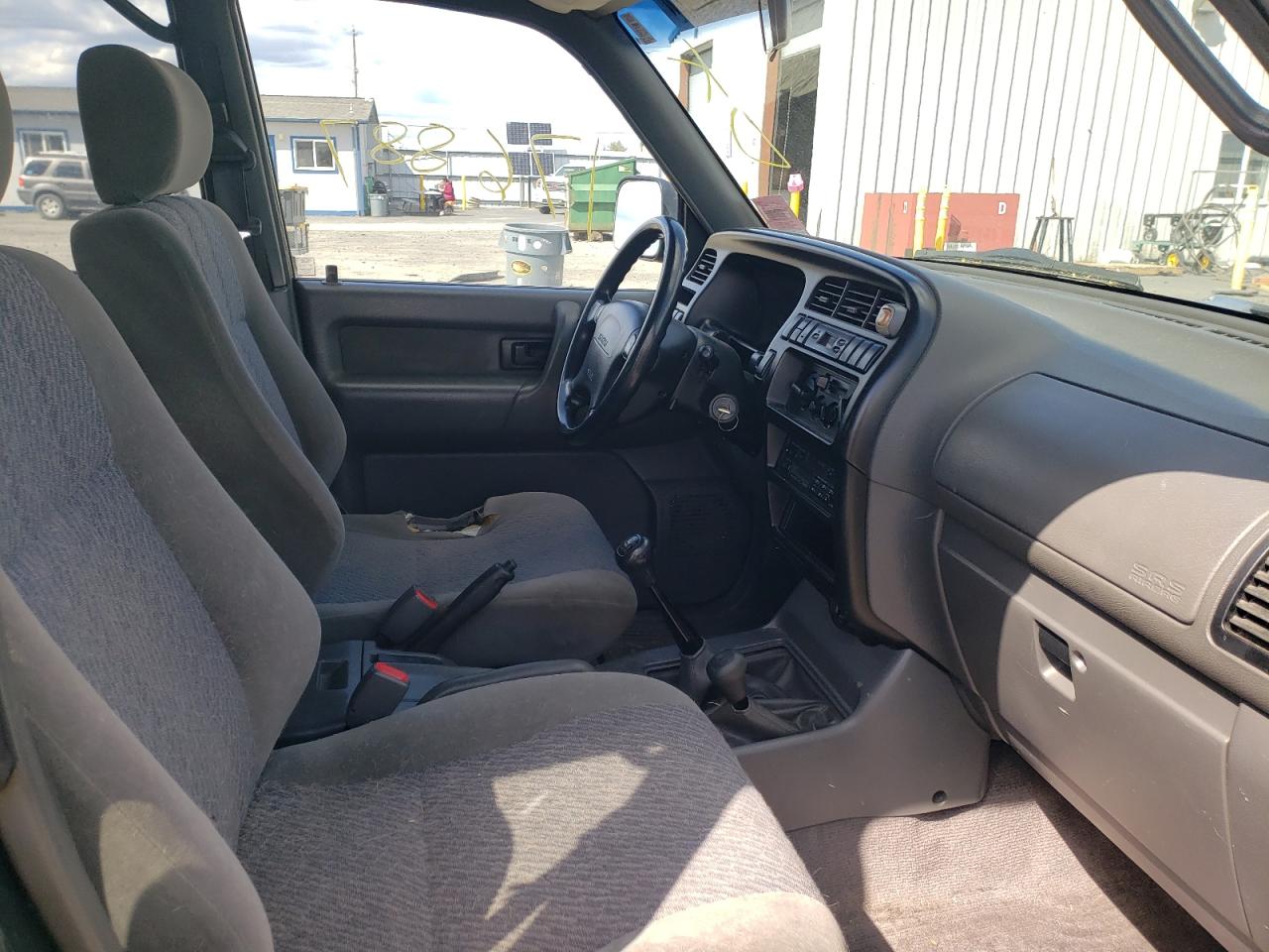 Photo 5 from auction – 1996 ISUZU TROOPER S with VIN JACDJ58V4T7913043