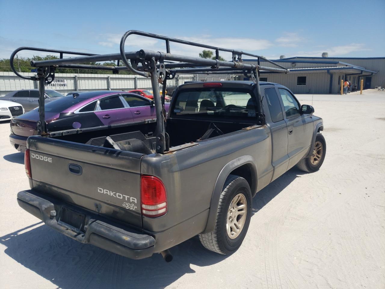 Photo 4 from auction – 2004 DODGE DAKOTA SXT with VIN 1D7GL12K54S519040