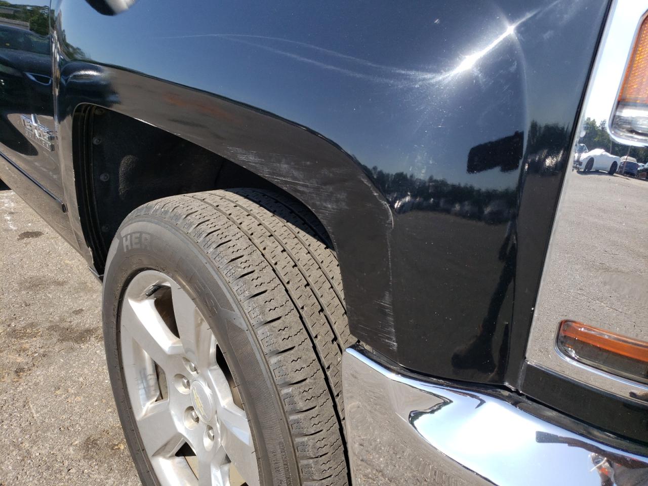 Photo 9 from auction – 2018 CHEVROLET SILVERADO with VIN 3GCUKREC8JG189576