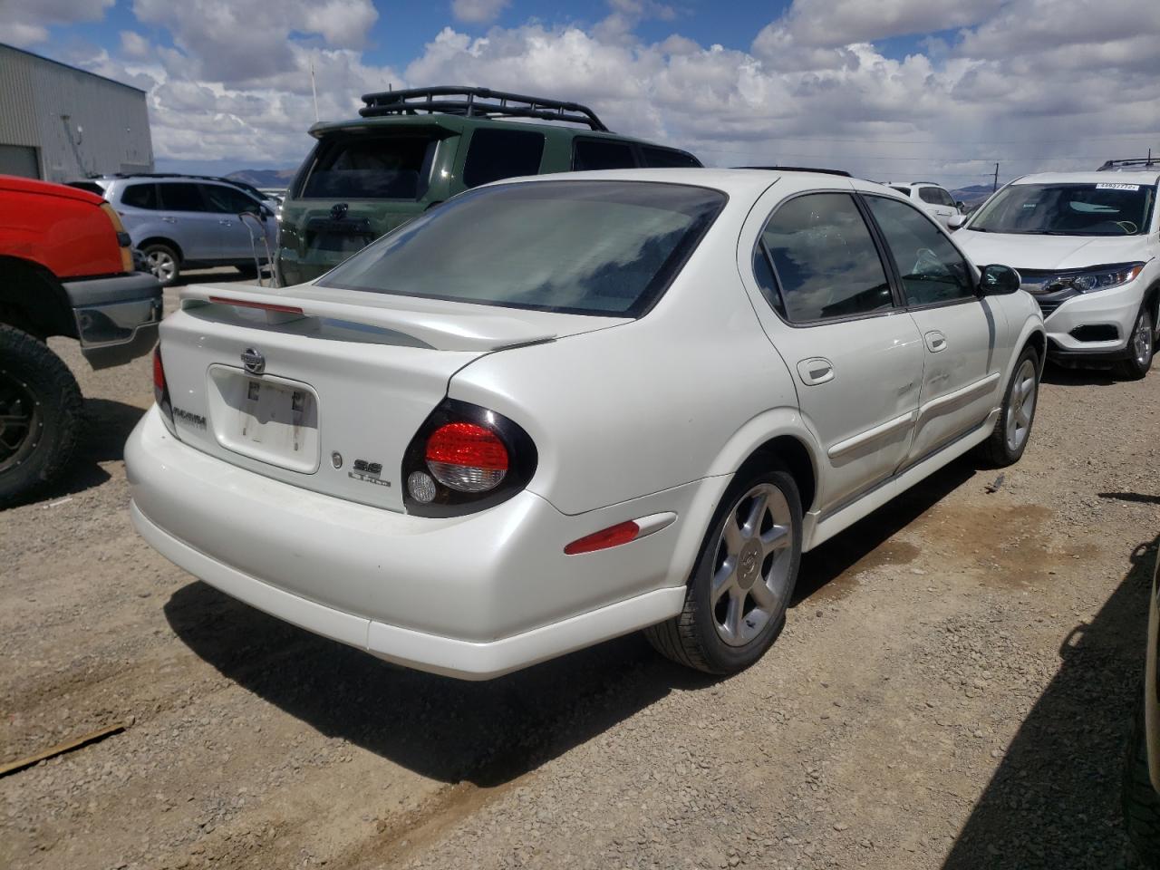 Photo 4 from auction – 2001 NISSAN MAXIMA GXE with VIN JN1CA31AX1T307908