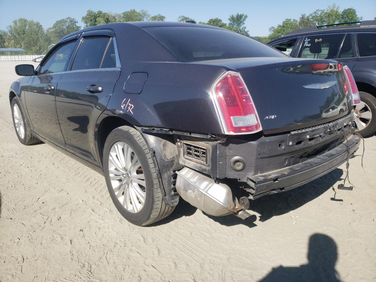 Photo 3 from auction – 2014 CHRYSLER 300 with VIN 2C3CCARG3EH162058