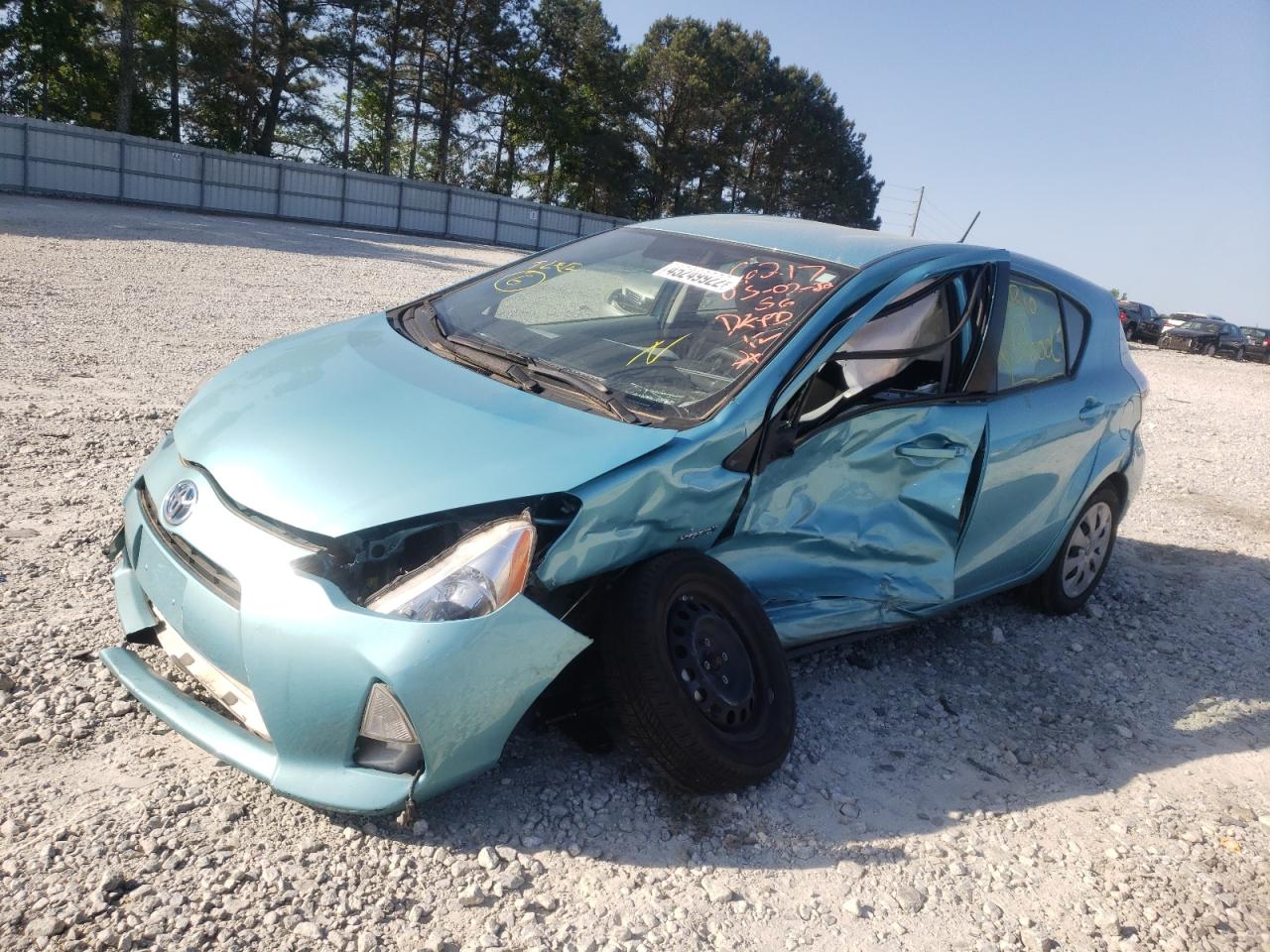 Photo 2 from auction – 2012 TOYOTA PRIUS C with VIN JTDKDTB34C1026217