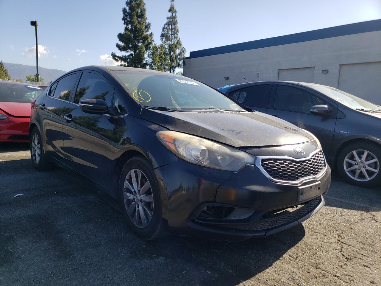 KIA FORTE EX 2015 with VIN KNAFX4A84F5371186 - Photo from auction