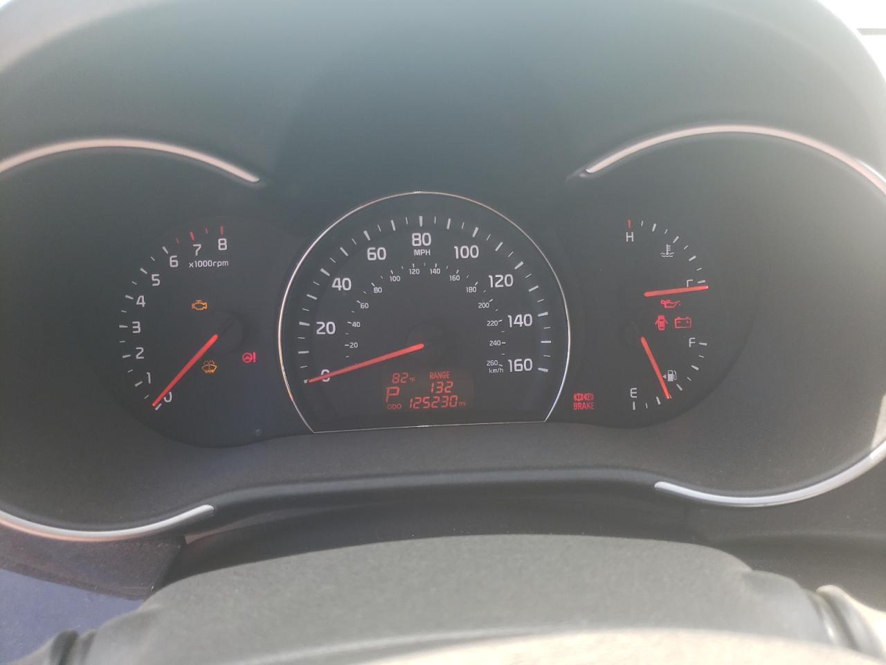 Photo 8 from auction – 2014 KIA SORENTO LX with VIN 5XYKT4A66EG489239