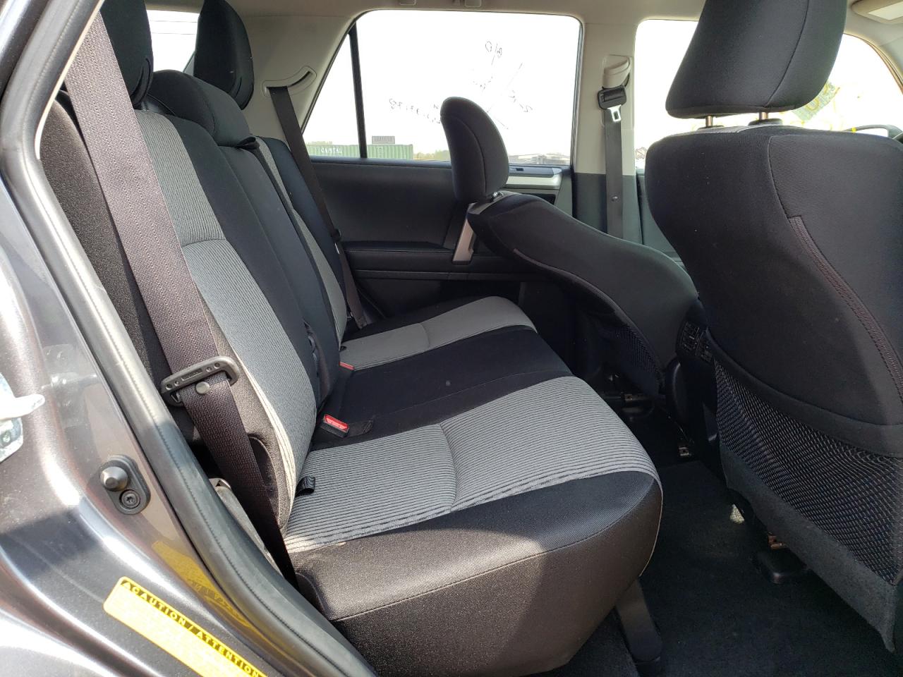 Photo 6 from auction – 2021 TOYOTA 4RUNNER SR with VIN JTEMU5JR0M5922644