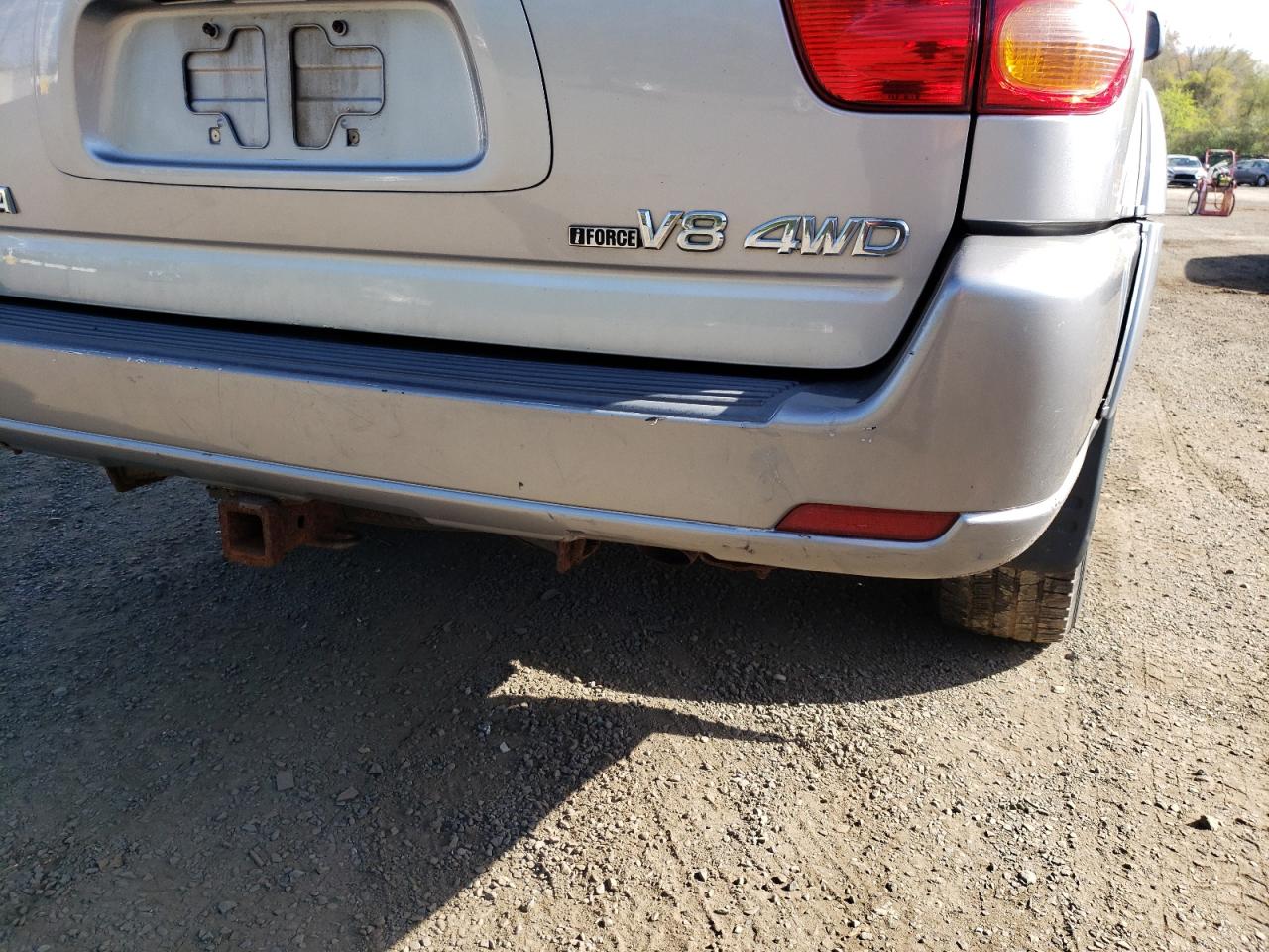 Photo 9 from auction – 2002 TOYOTA SEQUOIA LI with VIN 5TDBT48A52S097135