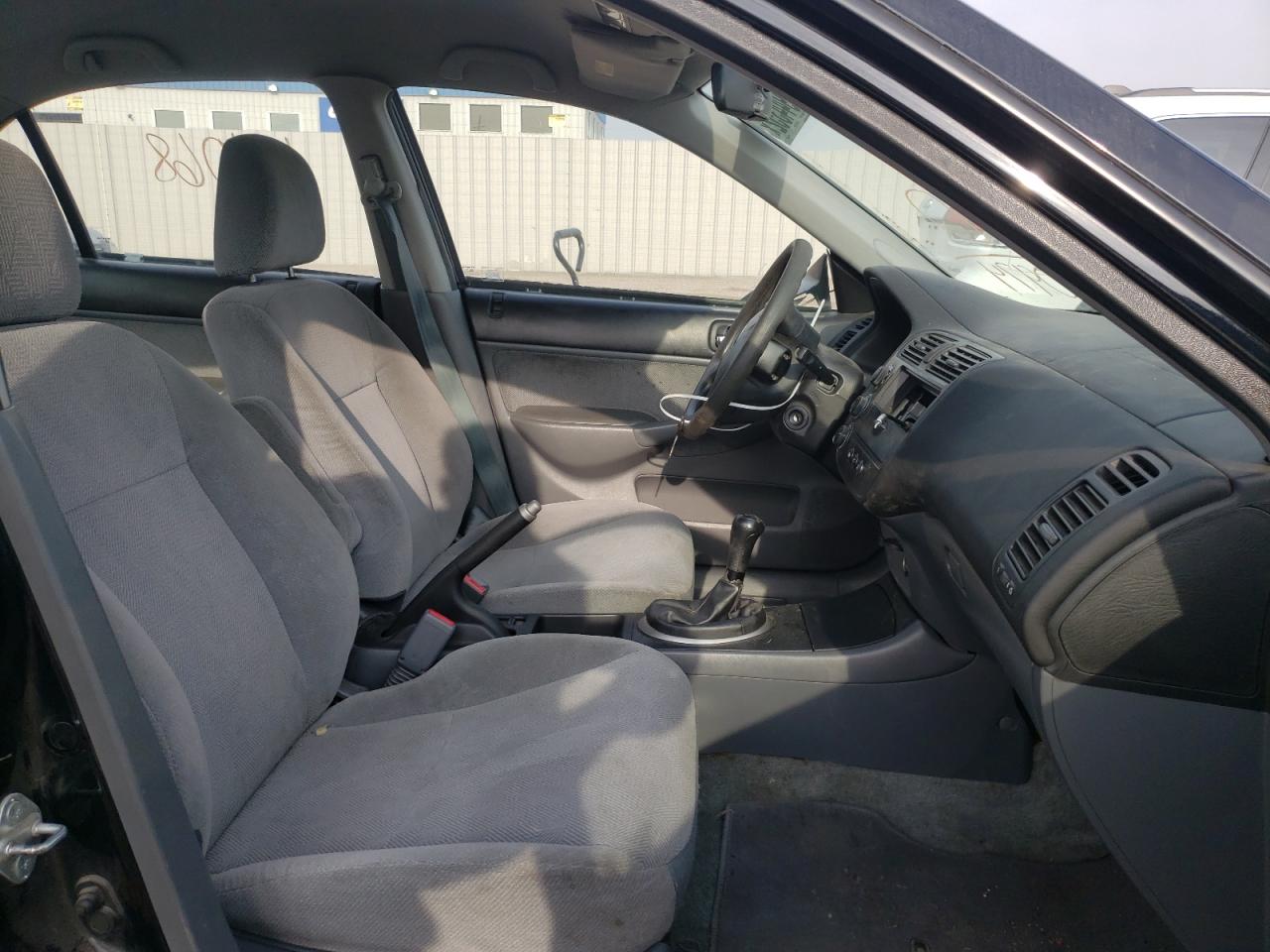 Photo 19 from auction – 2002 HONDA CIVIC LX with VIN 1HGES15642L080974