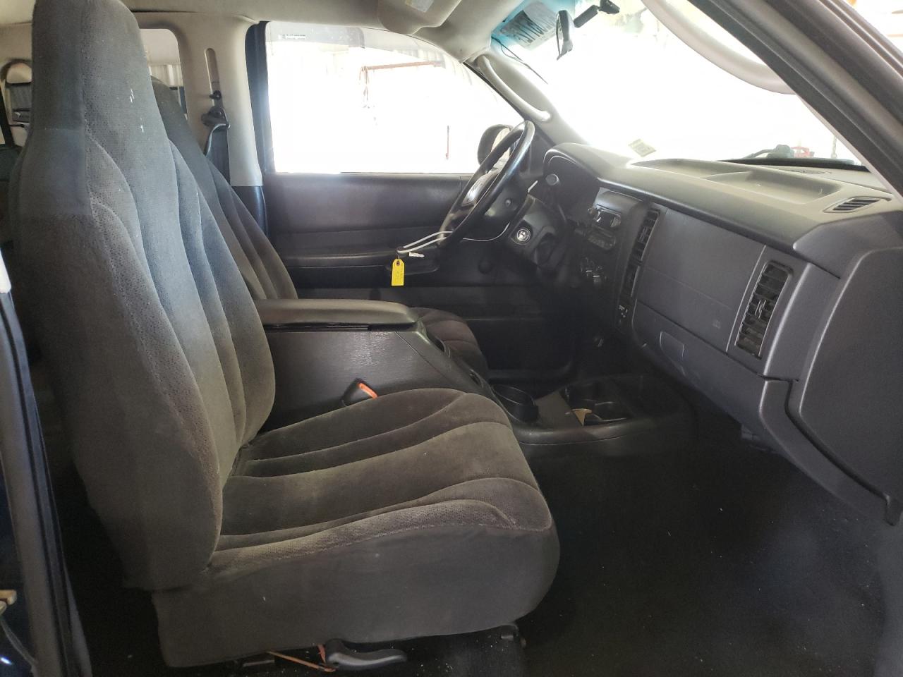 Photo 5 from auction – 2003 DODGE DAKOTA SXT with VIN 1D7HG12X43S296198