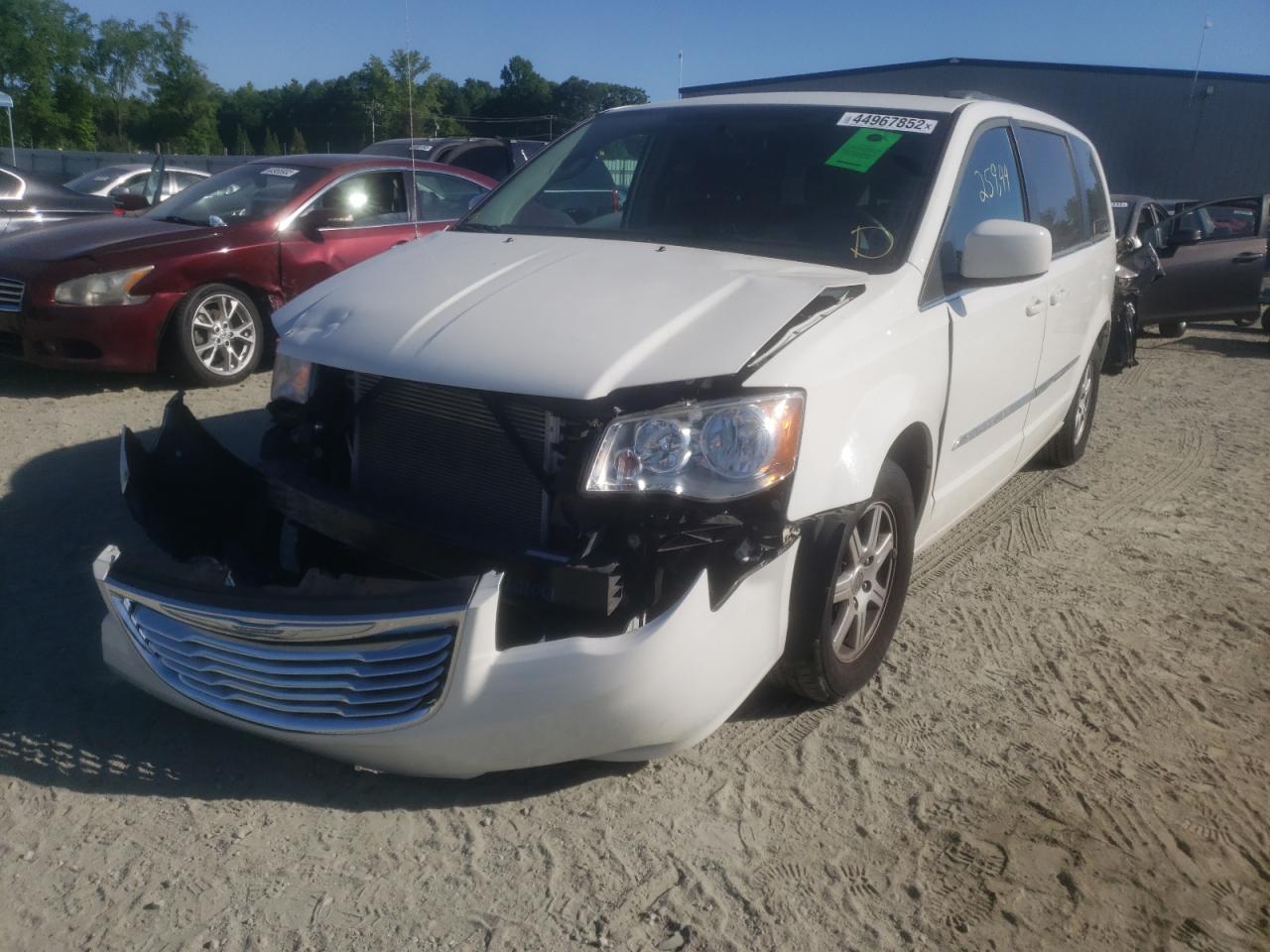 Photo 2 from auction – 2011 CHRYSLER TOWN & COU with VIN 2A4RR5DG0BR781817